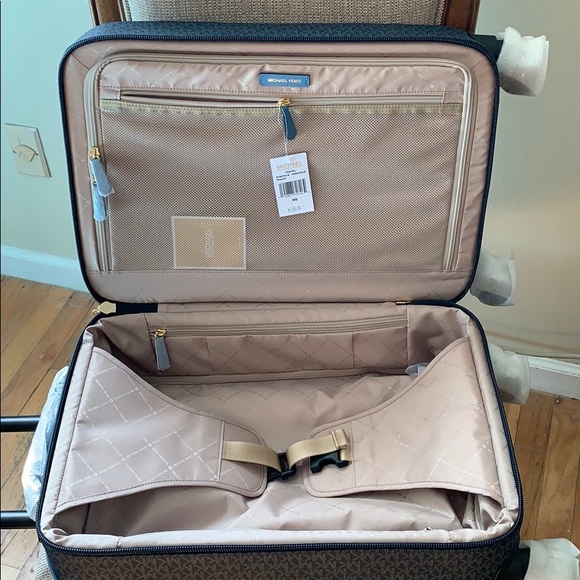 Michael Kors Carry On Trolley French Blue - Picture 5 of 7
